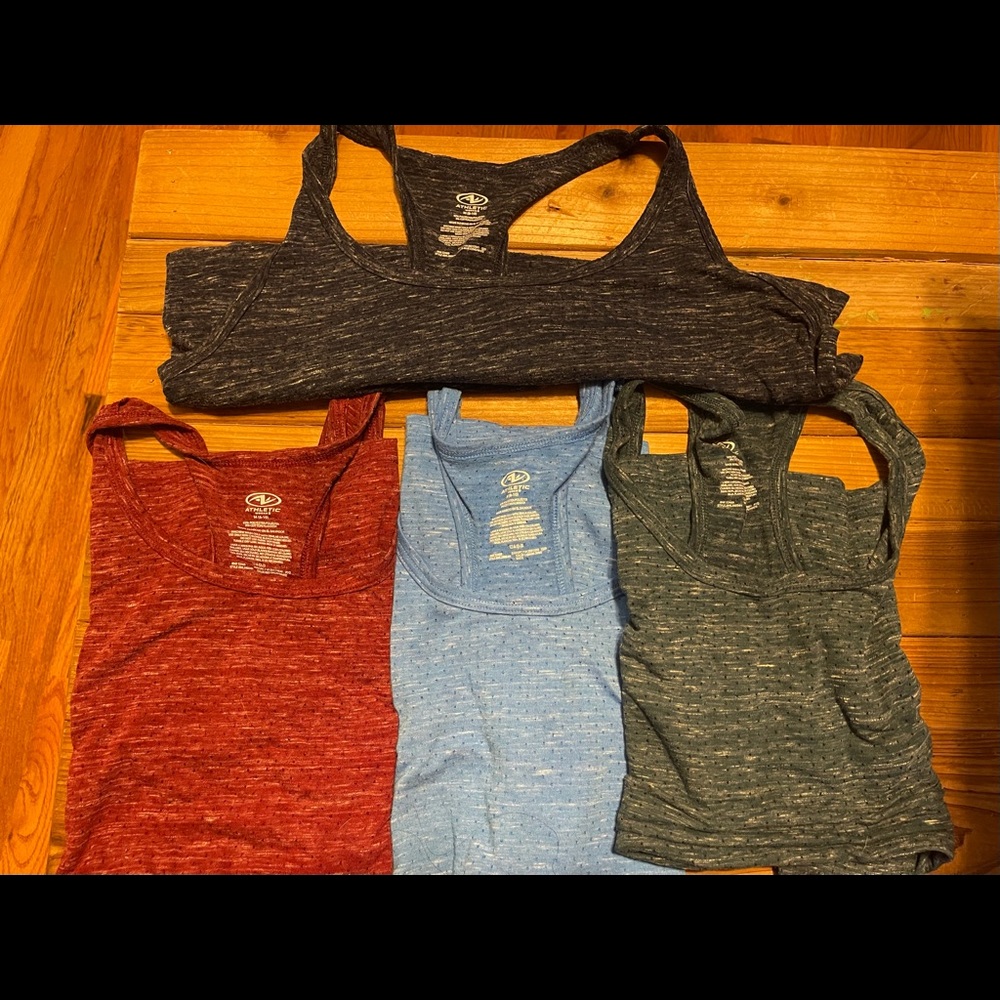 4 Razorback Tanks